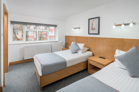 Flexistay Sutton Aparthotel