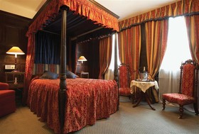 The Rose & Crown Hotel