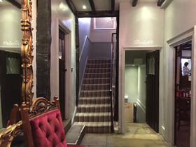 The Leicester Arms Hotel