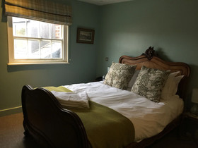 The Leicester Arms Hotel