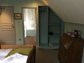 The Leicester Arms Hotel