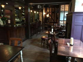 The Leicester Arms Hotel