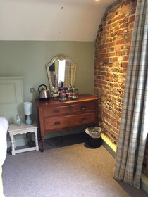 The Leicester Arms Hotel
