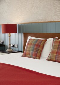 Feathers Inn