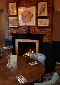 Feathers Inn