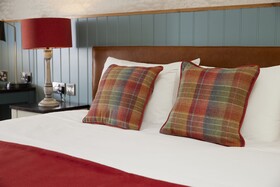 Feathers Inn