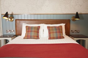 Feathers Inn