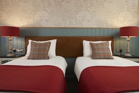 Feathers Inn