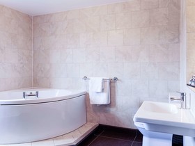Mercure Thame Lambert Hotel