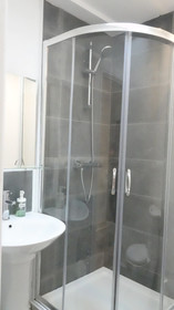 Grand Airport Ensuites