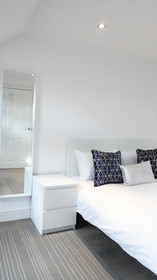 Grand Airport Ensuites