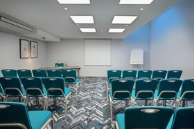 Leonardo Hotel London Heathrow Airport