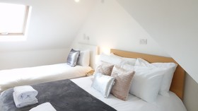 The Great Airport Place