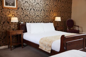 Kings Arms Westerham by Greene King Inns