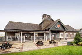 Premier Inn Doncaster Lakeside