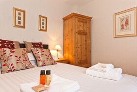 The Kings Arms Hotel