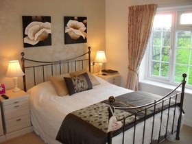 Fernlea Cottage Bed & Breakfast