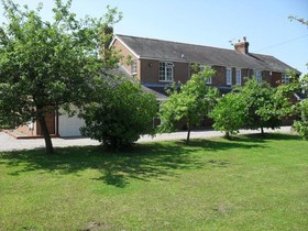 Fernlea Cottage Bed & Breakfast