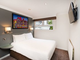 Mercure Chester Abbots Well