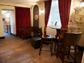 The Commercial Hotel