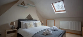 Goldcrest House