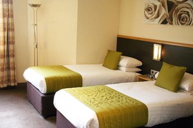 Damon's Hotel
