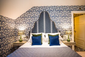 Dewars Restaurant & Rooms