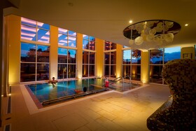 Bedford Lodge Hotel