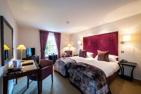 Bedford Lodge Hotel