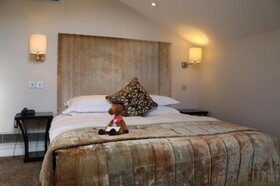 Bedford Lodge Hotel