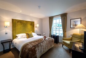 Bedford Lodge Hotel