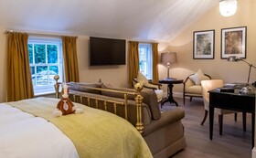 Bedford Lodge Hotel