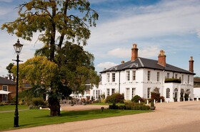 Bedford Lodge Hotel