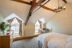 Waternook Lakeside Accommodation