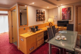Best Western Premier Knowsley Suites Hotel & Spa