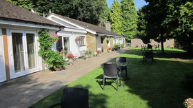 Paddocks Holiday Cottages Azalea
