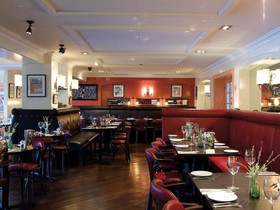 Swan's Nest Hotel