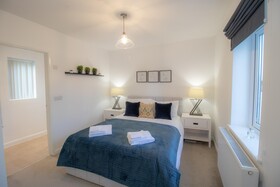 Crescent House Apartments