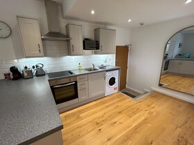 Crescent House Apartments