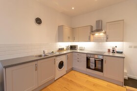Crescent House Apartments