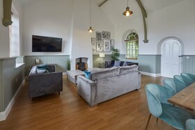 Dunsley Chapel