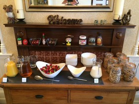 Broadlands Guest House