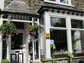 Broadlands Guest House
