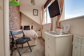 Broadlands Guest House