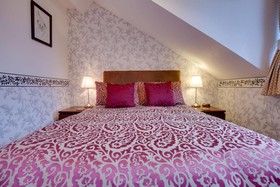 Broadlands Guest House
