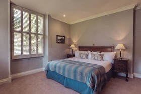 Lakeside Hotel & Spa