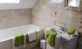 Caldhame Guest Lodge