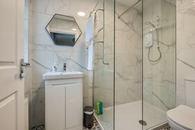 Central Belfast Apartments: Ashley Mews