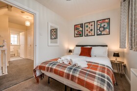 Central Belfast Apartments: Ashley Mews