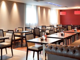 ibis Belfast Queens Quarter